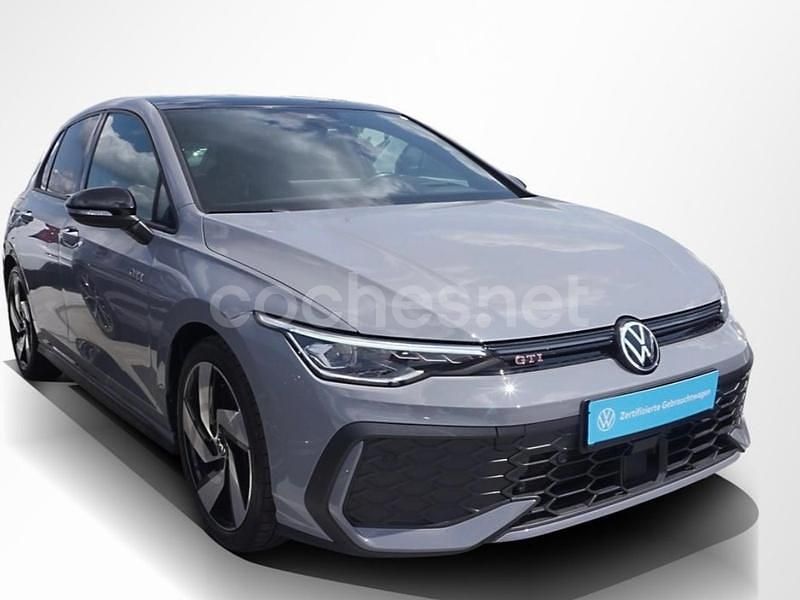 Gris / plata Usado 2024 VW Golf VIII GTI Berlina | 38.490 € (Buen precio) - Imagen 1/4