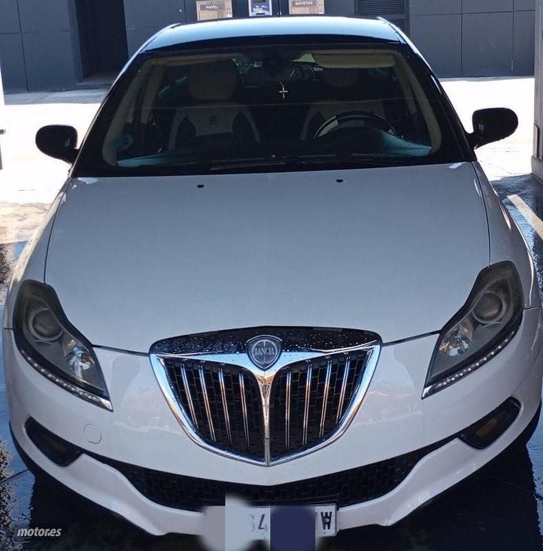 Usado Lancia Delta 150 CV (110 kW) 2009 Blanco Utilitario