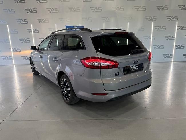 Usado Ford Mondeo Titanium 160 CV (117 kW) 2011 Gris Familiar