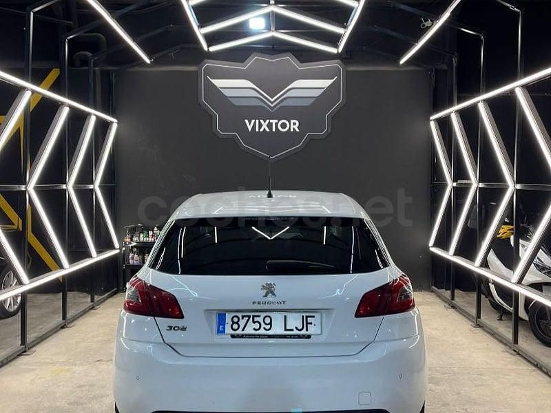 Usado Peugeot 308 Allure 130 CV (95 kW) 2020 Blanco Berlina