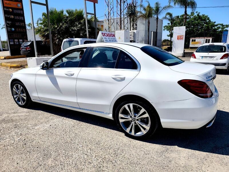 Usado Mercedes C220 194 CV (142 kW) 2019 Blanco Berlina