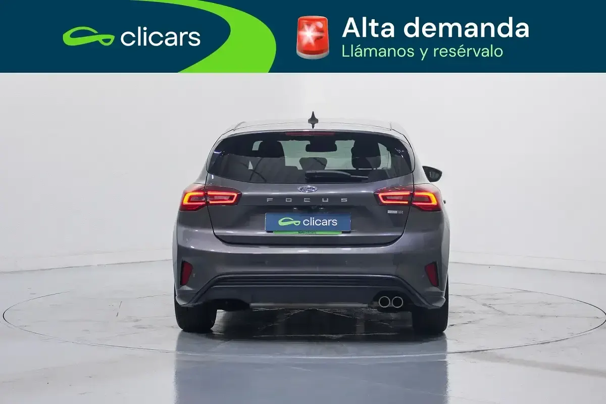 Usado Ford Focus ST-Line 155 CV (114 kW) 2023 Gris Berlina