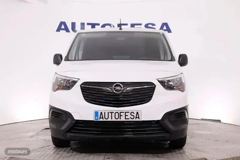 Usado Opel Combo 100 CV (73 kW) 2022 Blanco Monovolumen