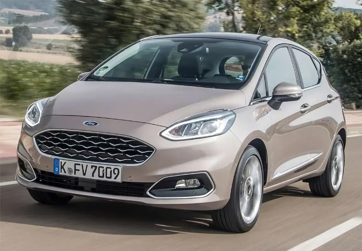 Usado Ford Fiesta Trend 75 CV (55 kW) 2020 Blanco Utilitario