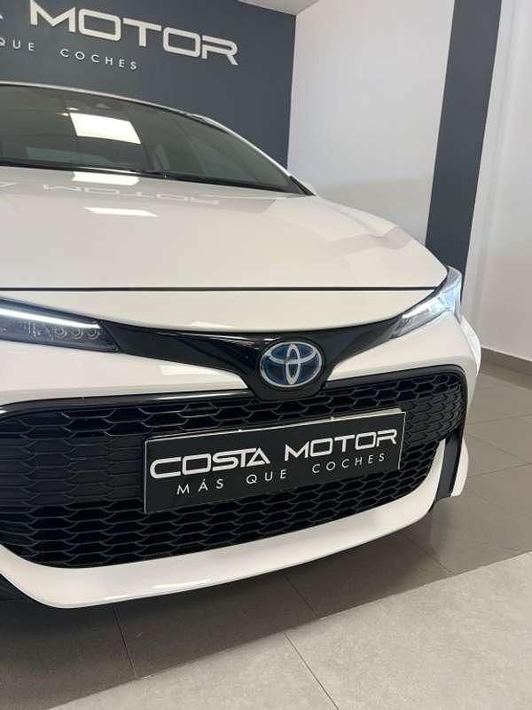 Usado Toyota Corolla Active 122 CV (89 kW) 2021 Blanco Utilitario