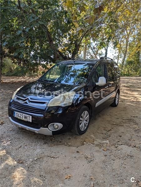 Usado Citroën Berlingo 110 CV (80 kW) 2011 Negro Monovolumen