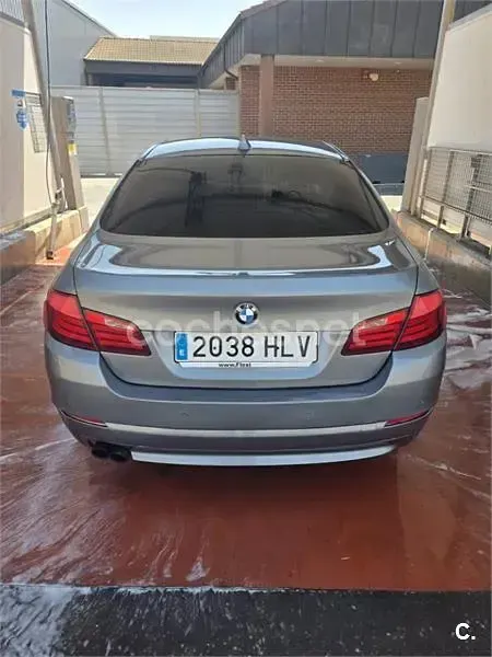 Usado BMW 520 184 CV (135 kW) 2012 Gris / plata Berlina