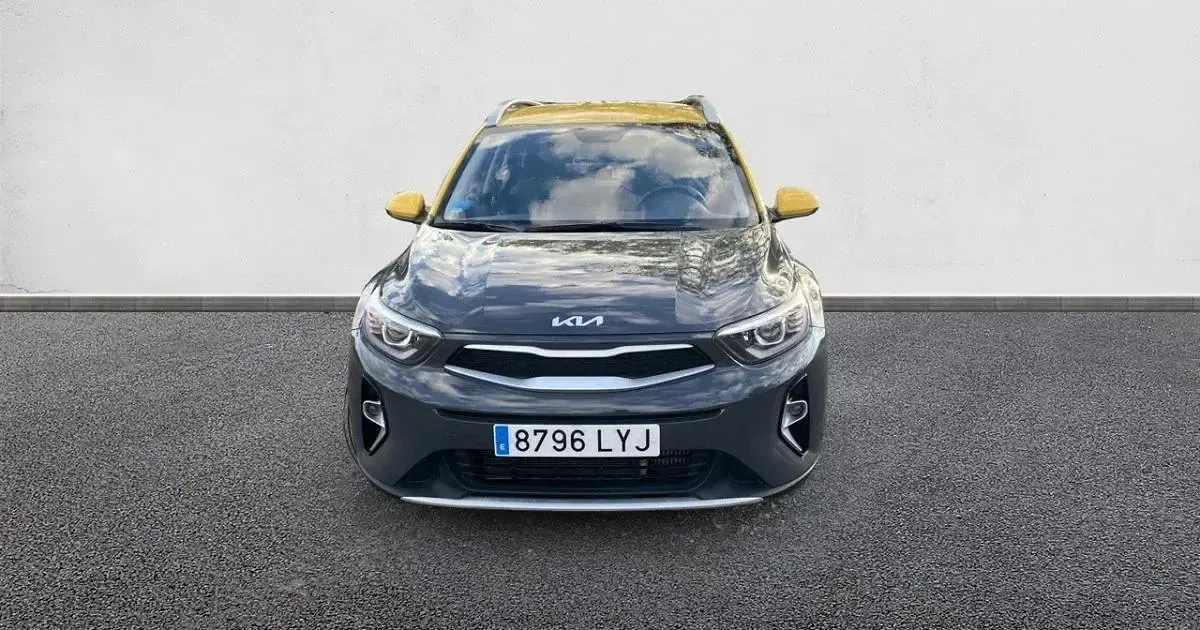 Usado Kia Stonic Plus 100 HP (73 kW) 2022 SUV