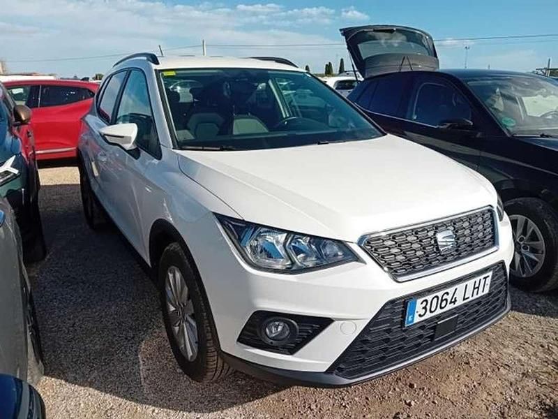 Usado Seat Arona Style 116 CV (85 kW) 2020 Blanco SUV
