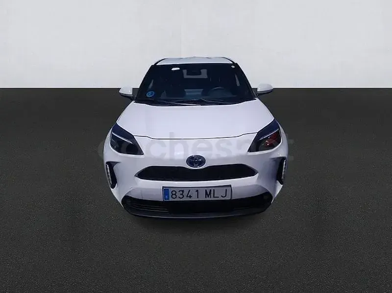 Usado Toyota Yaris Cross Active 116 CV (85 kW) 2023 Blanco SUV