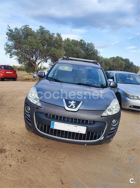 Gris / plata Usado 2007 Peugeot 4007 Premium SUV | 3900 € - Imagen 1/4