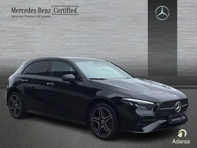 Usado Mercedes A250 218 CV (160 kW) 2025 Negro cosmos