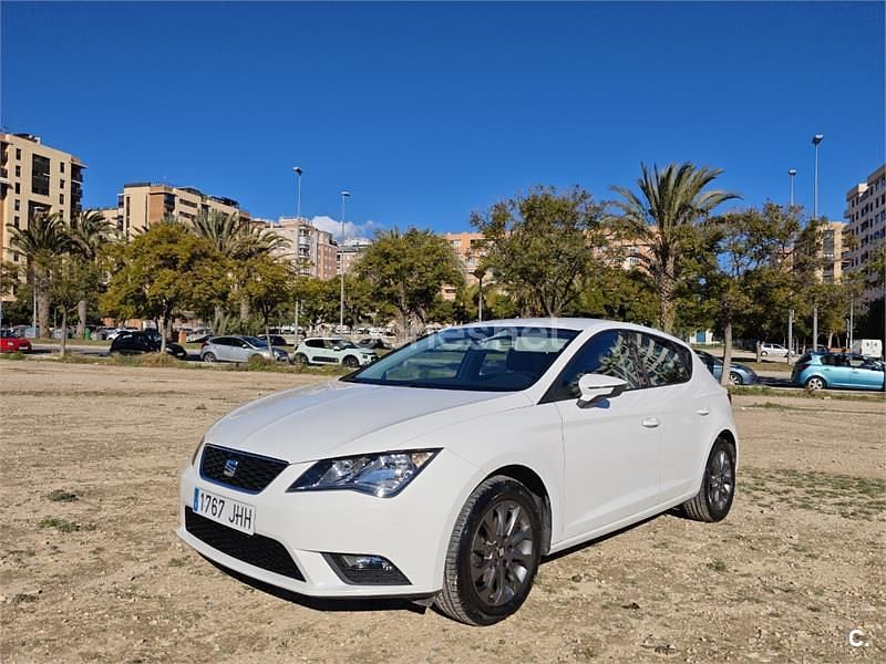 Blanco Usado 2015 Seat Leon I-Tech Berlina | 9100 € (Buen precio) - Imagen 1/4