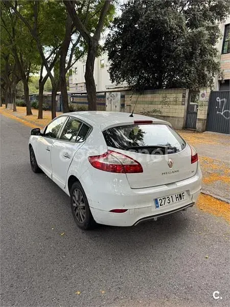 Usado Renault Mégane LIMITED 95 CV (69 kW) 2014 Blanco Berlina