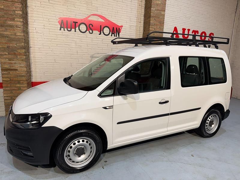 Usado VW Caddy 75 CV (55 kW) 2019 Blanco Monovolumen