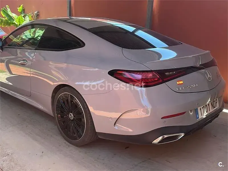 Usado Mercedes CLE220 197 CV (144 kW) 2025 Gris / plata Coupe