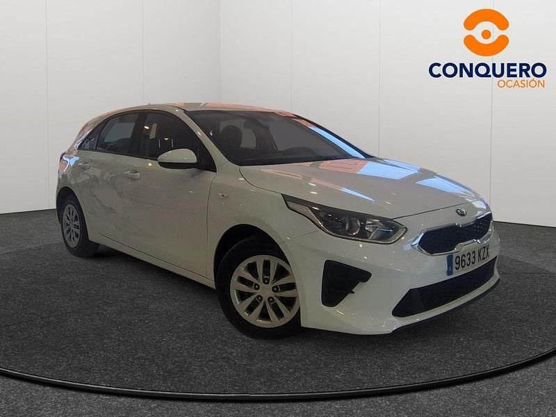 Blanco Usado 2019 Kia Ceed Berlina | 11.990 € (Precio justo) - Imagen 1/4
