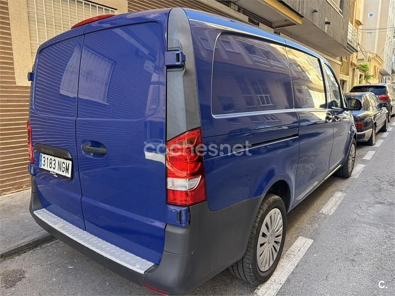 Usado Mercedes V200 Marco Polo 136 CV (100 kW) 2016 Azul Monovolumen