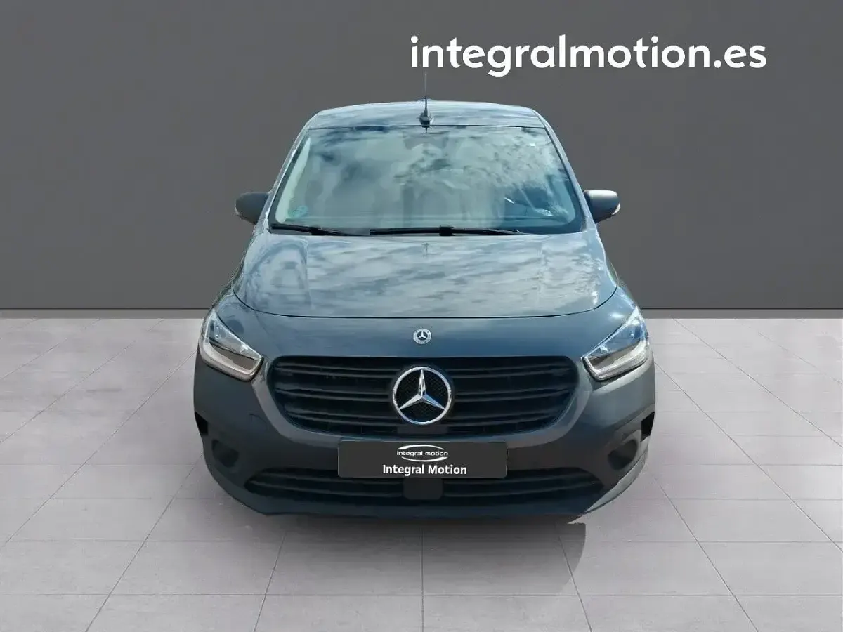 Usado Mercedes Citan 110 95 CV (69 kW) 2023 Gris Monovolumen