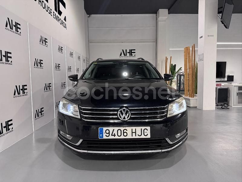 Usado VW Passat Highline 170 CV (125 kW) 2012 Negro Familiar
