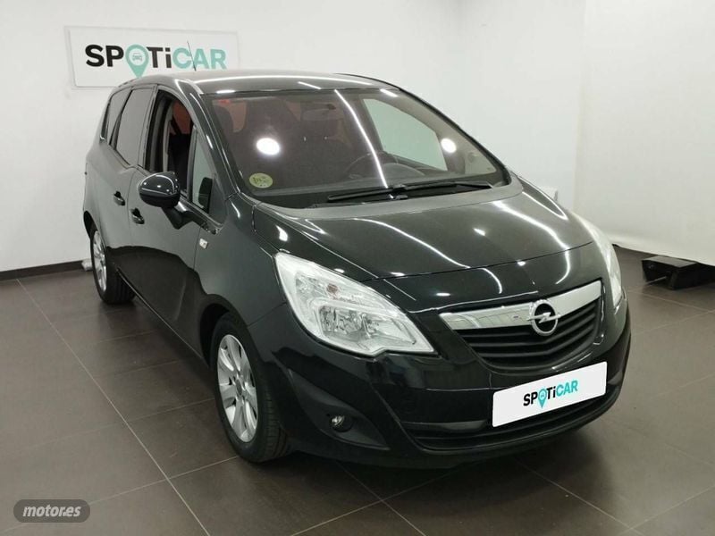 Usado Opel Meriva Selective 110 CV (80 kW) 2013 Negro Monovolumen