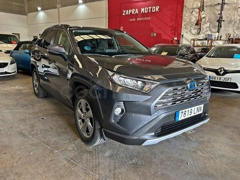 Usado Toyota RAV4 Hybrid Business Edition 222 CV (163 kW) 2021 Gris / plata SUV