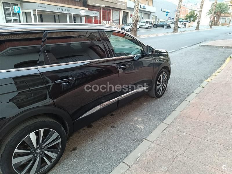 Usado Peugeot 5008 Active 130 CV (95 kW) 2019 Negro SUV