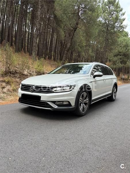 Usado VW Passat Alltrack 220 CV (161 kW) 2016 Blanco Familiar
