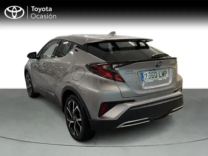 Usado Toyota C-HR Advance 184 CV (135 kW) 2022 Gris / plata SUV