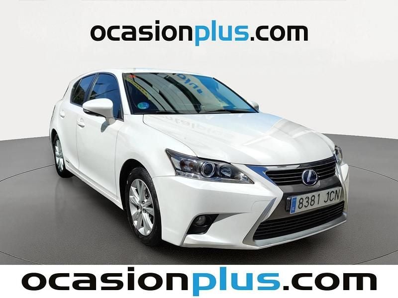 Usado Lexus CT200h Executive Line 136 CV (100 kW) 2015 Blanco Utilitario