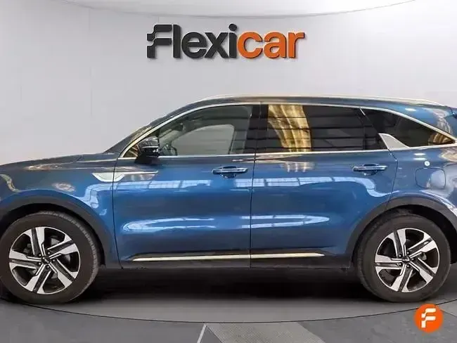 Käytetty Kia Sorento Plus 230 HP (169 kW) 2023 Sininen Katumaasturi