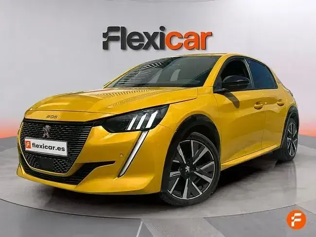 Usado Peugeot 208 GT 100 CV (73 kW) 2020 Amarillo Utilitario