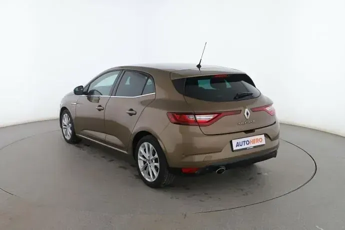 Usado Renault Mégane Zen 110 CV (80 kW) 2016