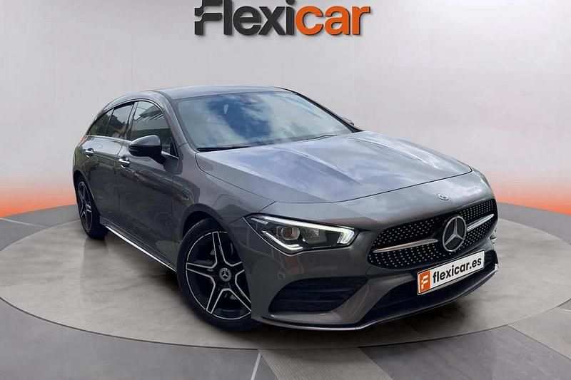 Gris Usado 2020 Mercedes CLA200 Shooting Brake Familiar | 28.490 € (Precio justo) - Imagen 1/4
