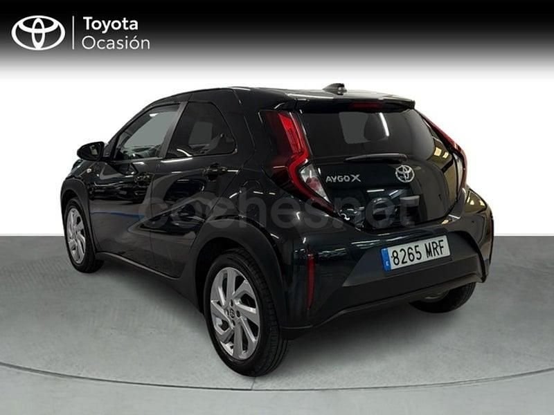 Usado Toyota Aygo X Play 72 CV (52 kW) 2024 Negro SUV