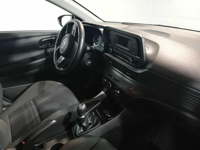 Usado Hyundai Bayon 84 CV (61 kW) 2021 Verde SUV