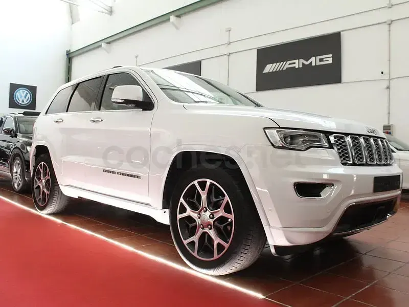 Używany Jeep Grand Cherokee Overland 250 KM (183 kW) 2020 Biały SUV