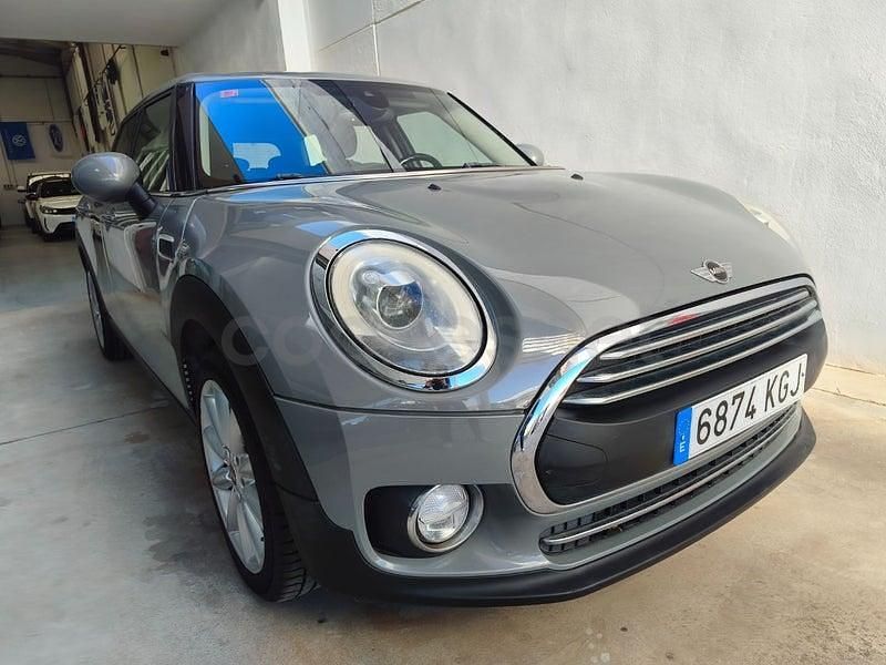 Usado Mini One Clubman 102 CV (75 kW) 2017 Gris / plata Familiar
