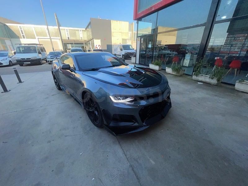 Usado Chevrolet Camaro 405 CV (297 kW) 2015 Gris / plata Coupe