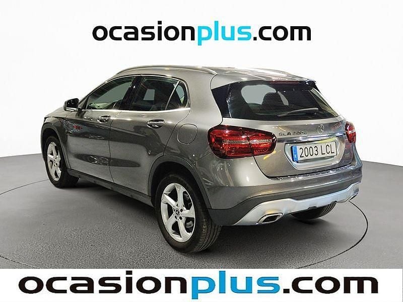 Usado Mercedes GLA200 136 CV (100 kW) 2019 Gris SUV