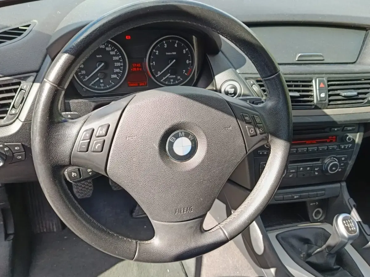 Usado BMW X1 150 HP (110 kW) 2013 Preto SUV