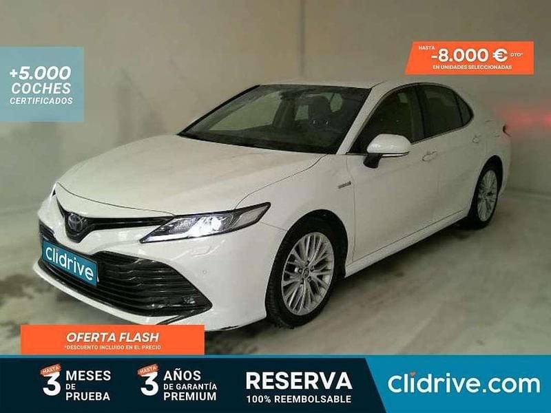 Usado Toyota Camry Advance 178 CV (130 kW) 2020 Blanco Berlina