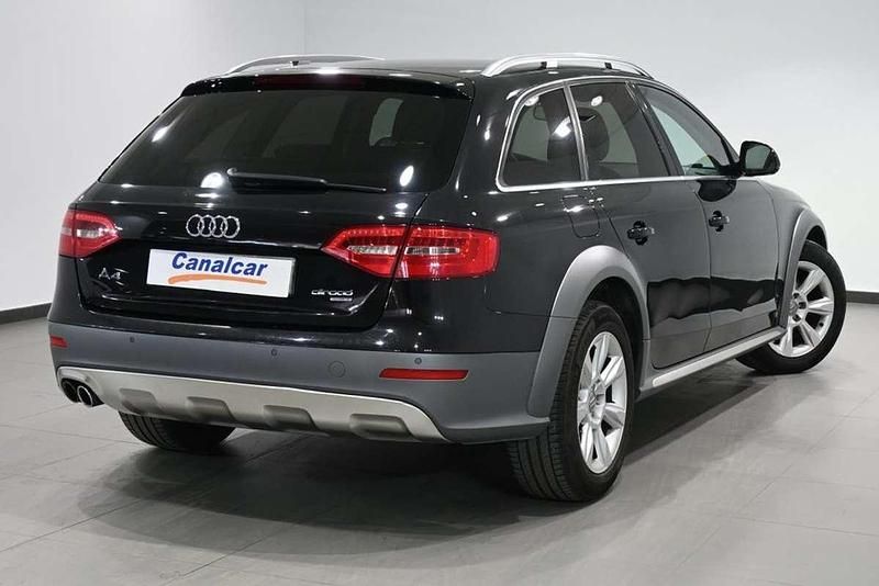 Usado Audi A4 Allroad 177 CV (130 kW) 2012 Negro Familiar