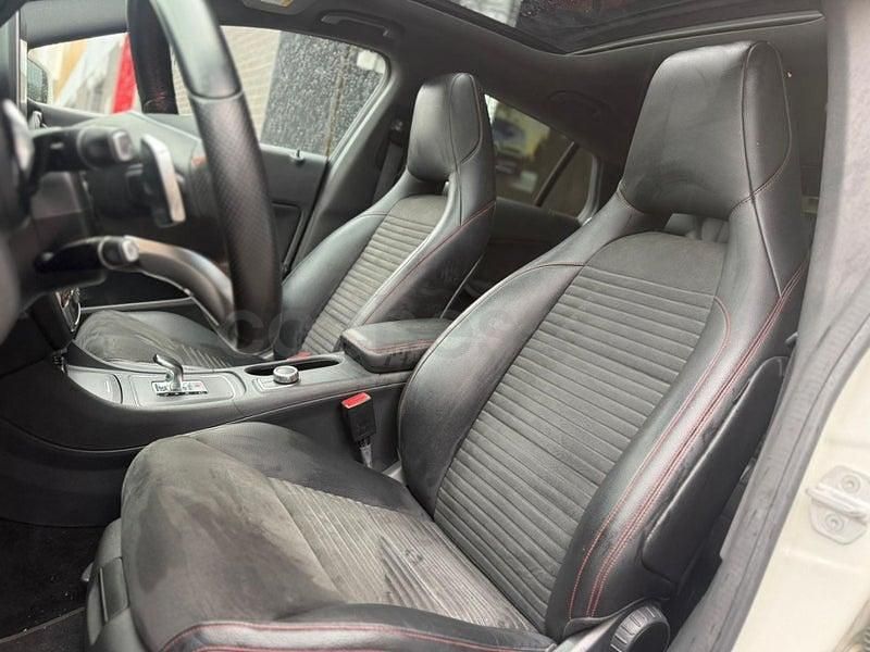 Usado Mercedes CLA45 AMG Shooting Brake AMG 360 CV (264 kW) 2015 Blanco Familiar