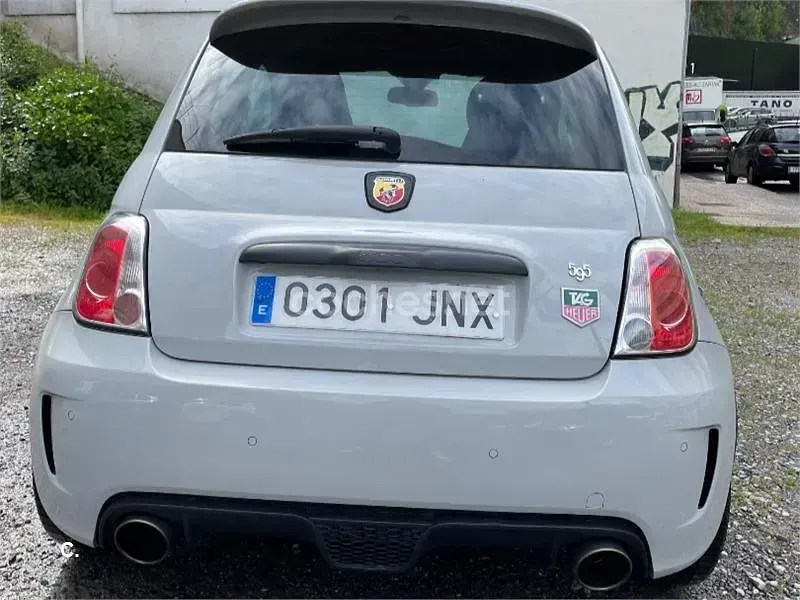Usado Abarth 595 140 CV (102 kW) 2016 Gris / plata Berlina