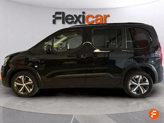 Usado Peugeot Rifter Allure 100 CV (73 kW) 2023 Negro Monovolumen