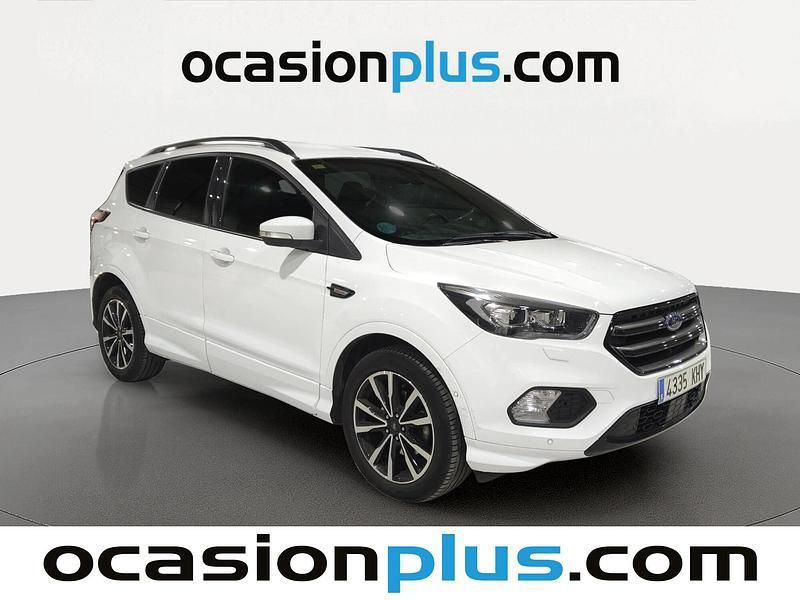 Usado Ford Kuga ST-Line 150 CV (110 kW) 2018 Blanco SUV