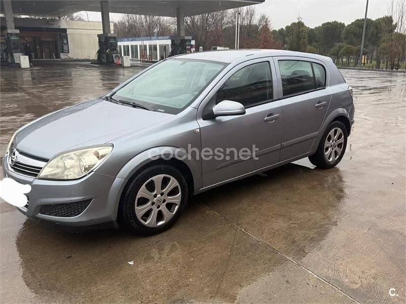 Azul Usado 2009 Opel Astra Enjoy Berlina | 2499 € (Buen precio) - Imagen 1/4