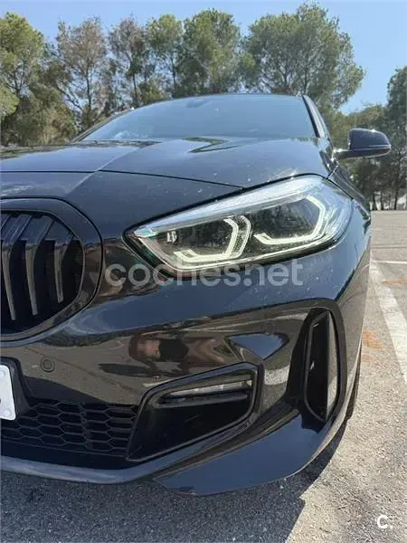 Usado BMW 120 178 CV (130 kW) 2023 Negro Berlina