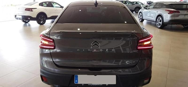 Usado Citroën C4 X 131 CV (96 kW) 2023 Evl gris platinium SUV